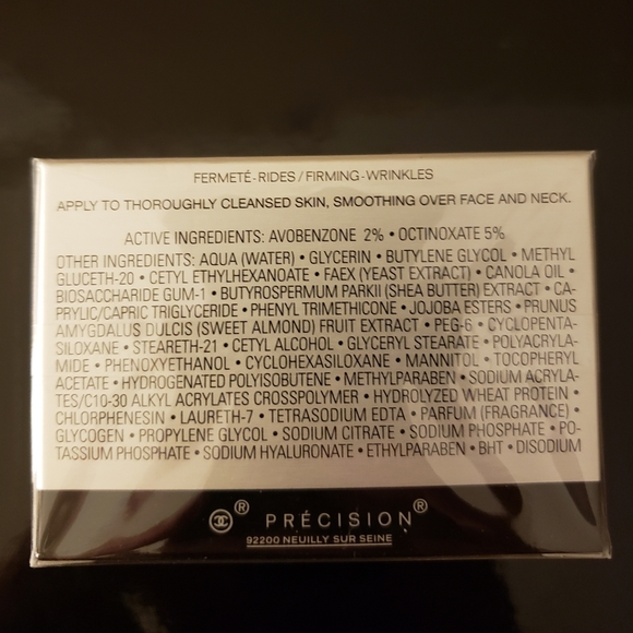 CHANEL Precision Ultra Correction - Picture 2 of 3